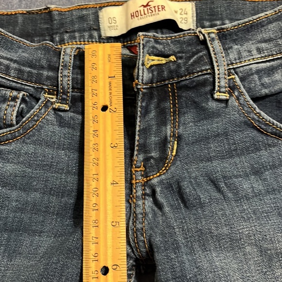 Jean - Picture 2 of 7